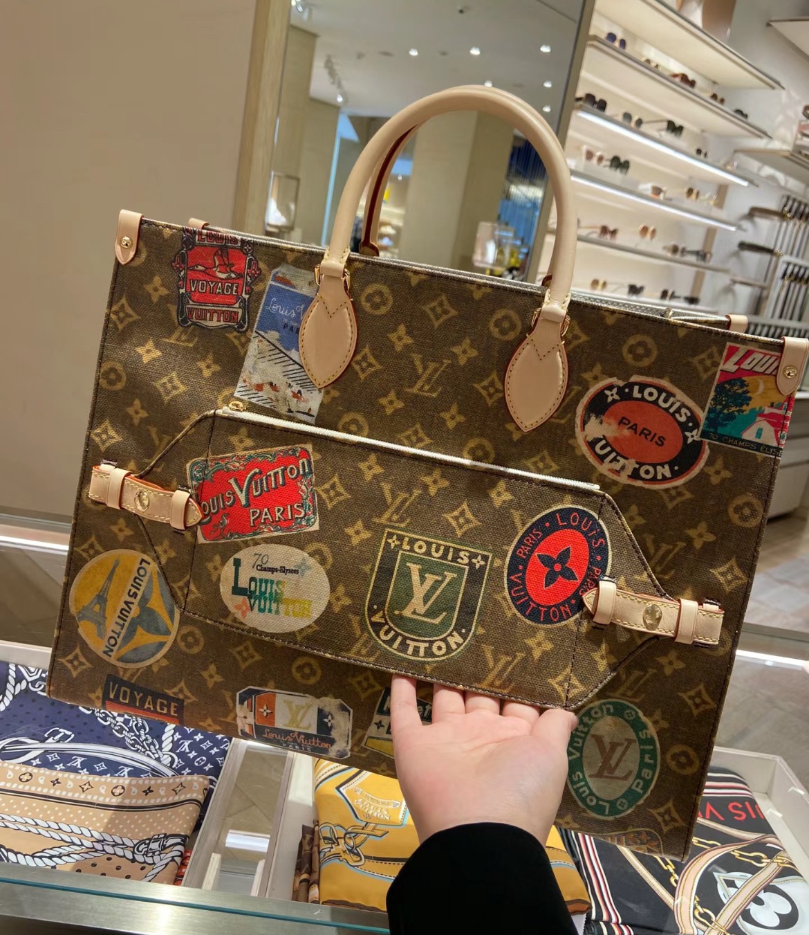 Louis Vuitton Shopping Bags